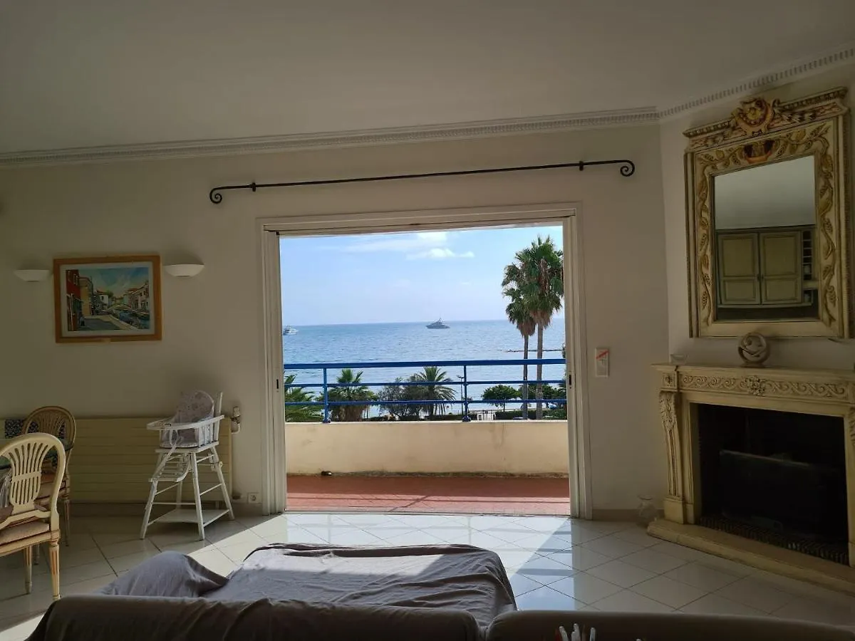 Appartement Rooftop Vue Mer Antibes Apartment