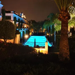 luxury-apartment-frontal-to-the-sea-in-estepona-doncella-beach.es-andalucia.com/
